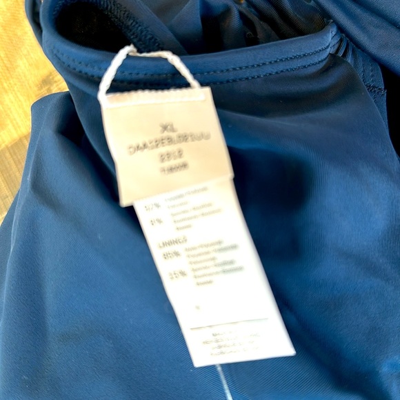 NWT Cupshe Asymmetrical Neck Tummy Control One Piece Swimsuit - Picture 3 of 5